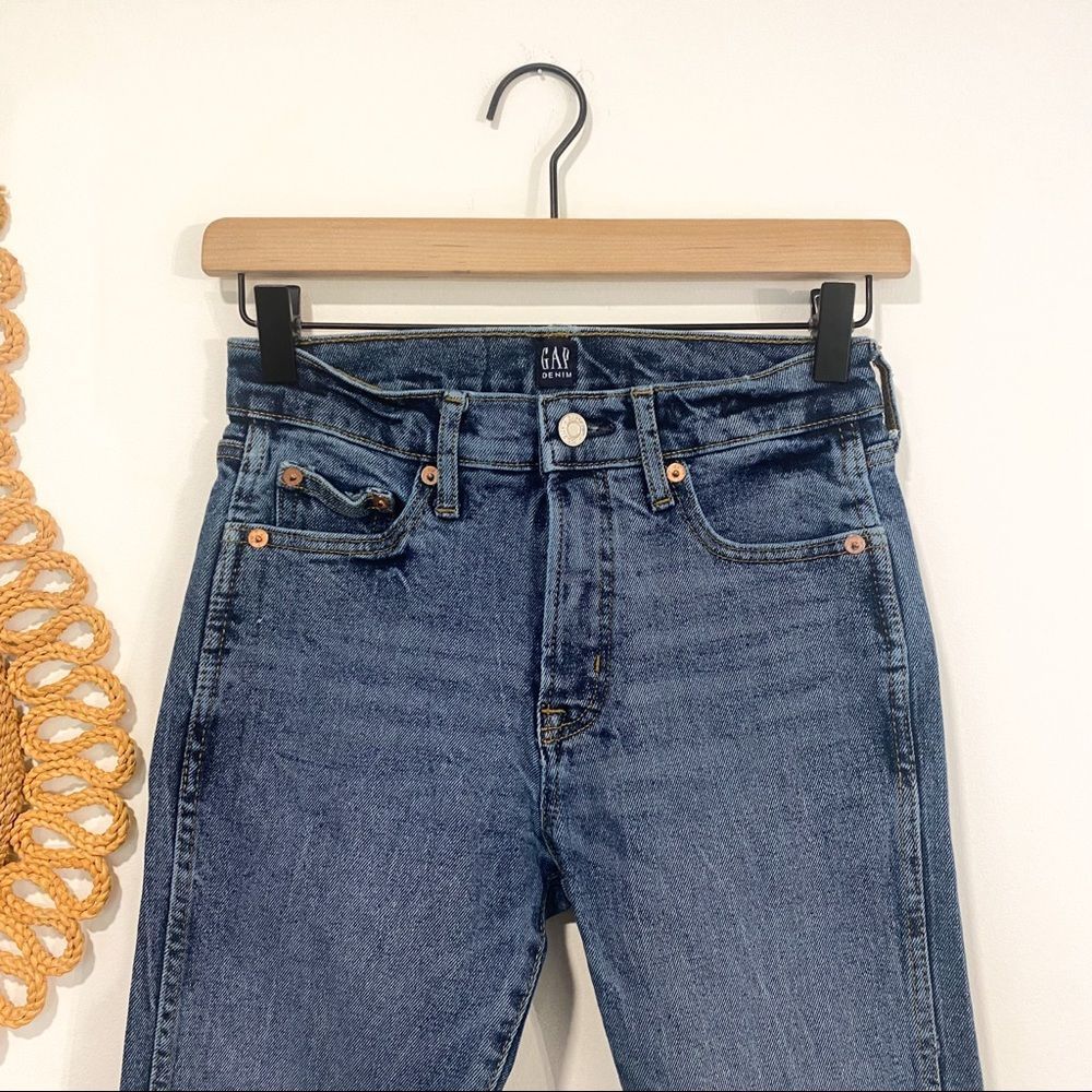 Y2K Gap Slim Straight Vintage Classic Mom Jeans Mid rise medium acid wash - Picture 3 of 10